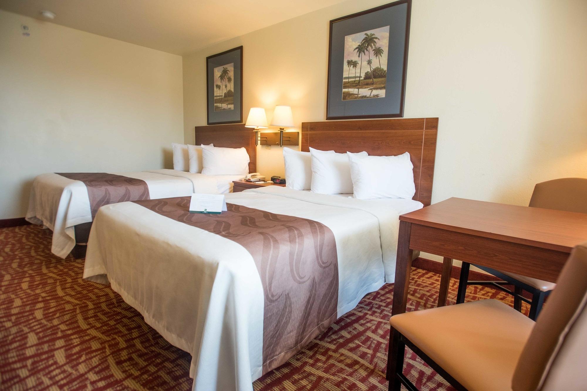 ביופורט Quality Inn At Town Center מראה חיצוני תמונה